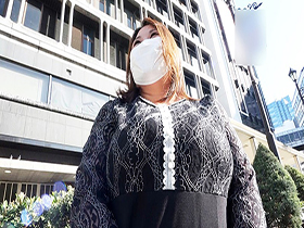 ぽっちゃり好きハンターが過去一番エグかった爆乳人妻さん、流出します。朋美(34歳/K-cup)　サンプル画像03